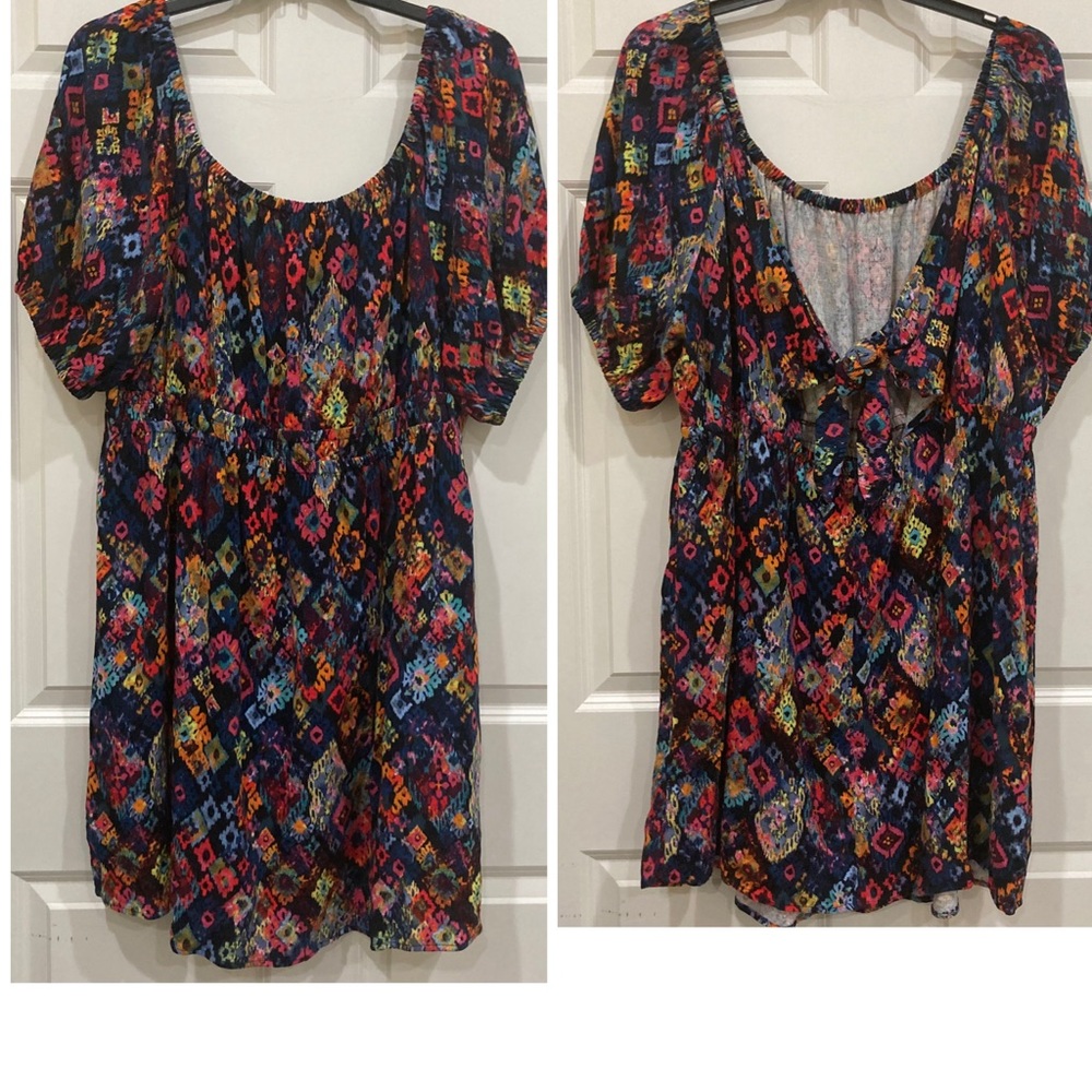 Terra & Sky 1X 16/18 multi color poof sleeve stretchy dress w/ tie back